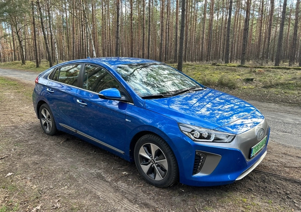 Hyundai IONIQ cena 60800 przebieg: 63000, rok produkcji 2017 z Gryfino małe 172